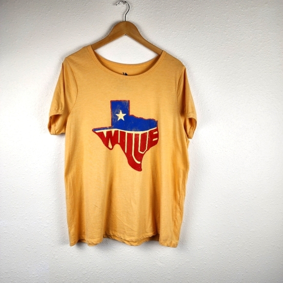 Willie Nelson Texas Graphic Tee Yellow Short Sleeve Torrid Size 2 (18/20) - Picture 1 of 5